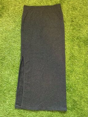 Aritzia Wilfred Dark Grey Knit Side Slit Midi Skirt Size 4